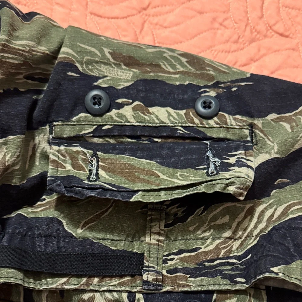Men's Green Camouflage Cargo Shorts XL - Picture 7 of 11